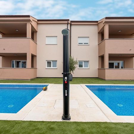 Apartmani Villa Ruby Linardići エクステリア 写真