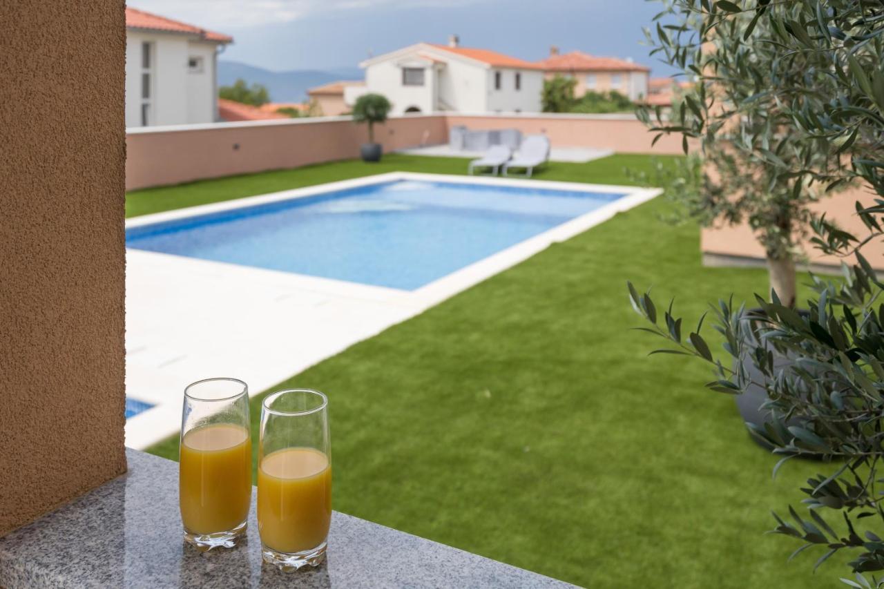 Apartmani Villa Ruby Linardići エクステリア 写真