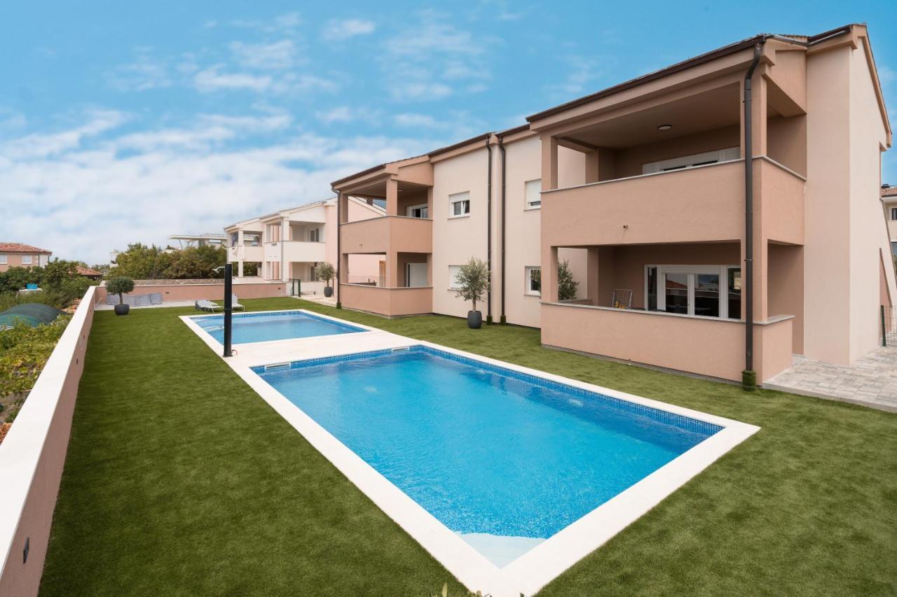 Apartmani Villa Ruby Linardići エクステリア 写真
