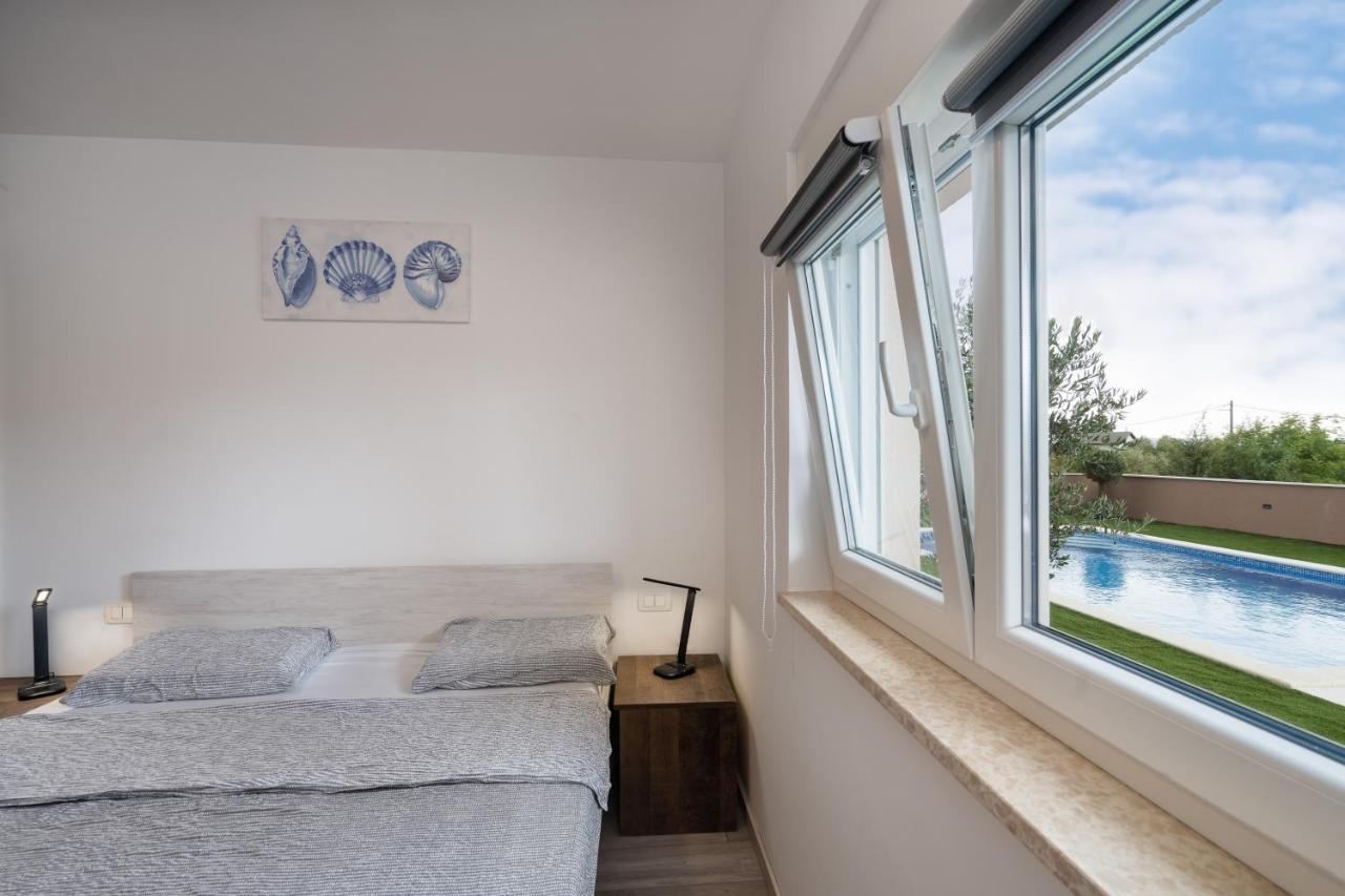Apartmani Villa Ruby Linardići エクステリア 写真