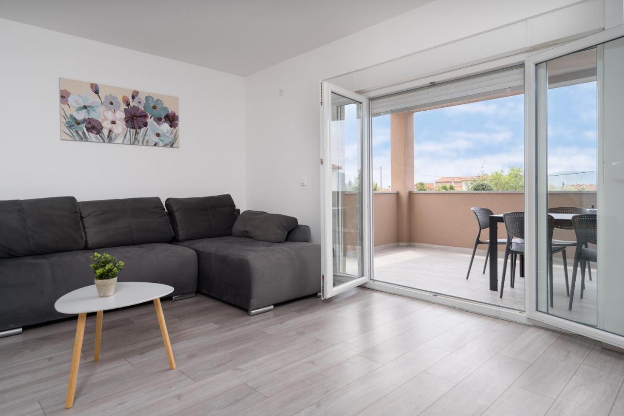 Apartmani Villa Ruby Linardići エクステリア 写真
