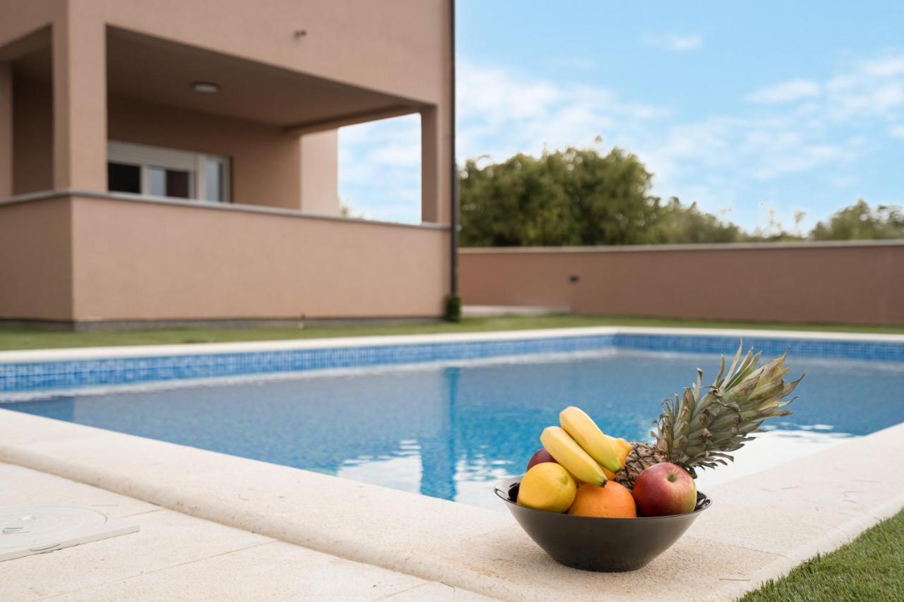 Apartmani Villa Ruby Linardići エクステリア 写真