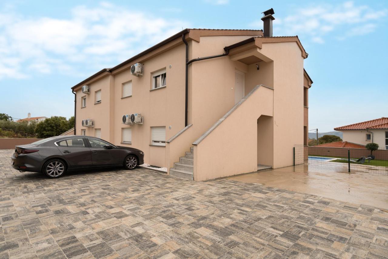 Apartmani Villa Ruby Linardići エクステリア 写真